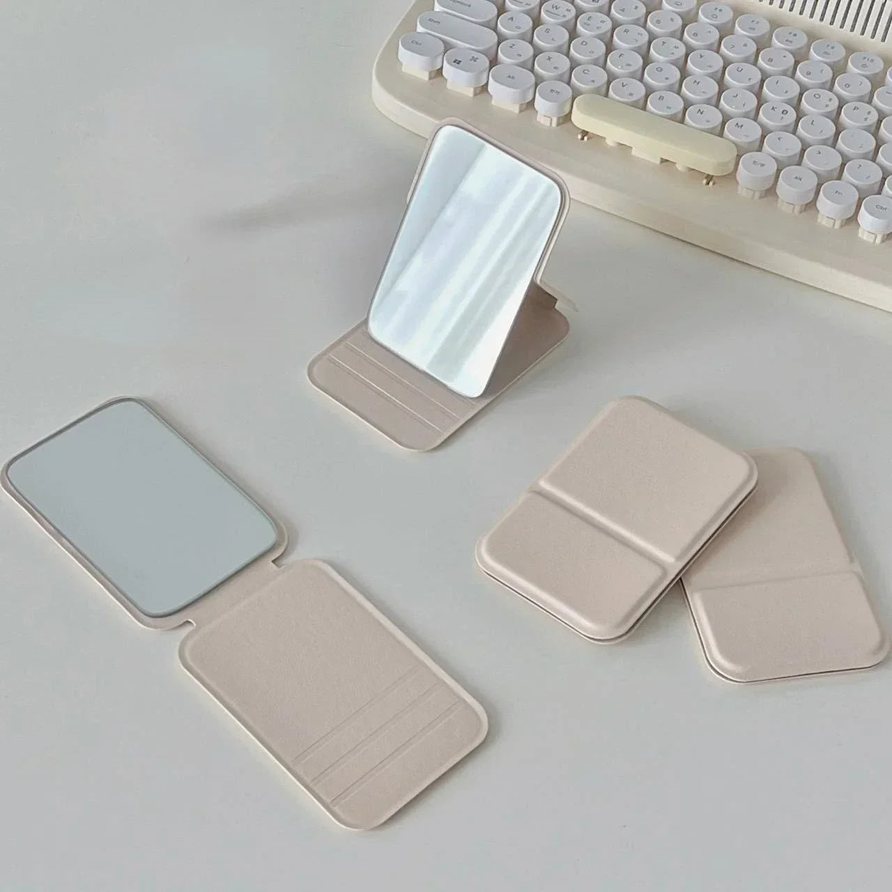 Miroir de Voyage Pliable – Miroir Compact de Poche
