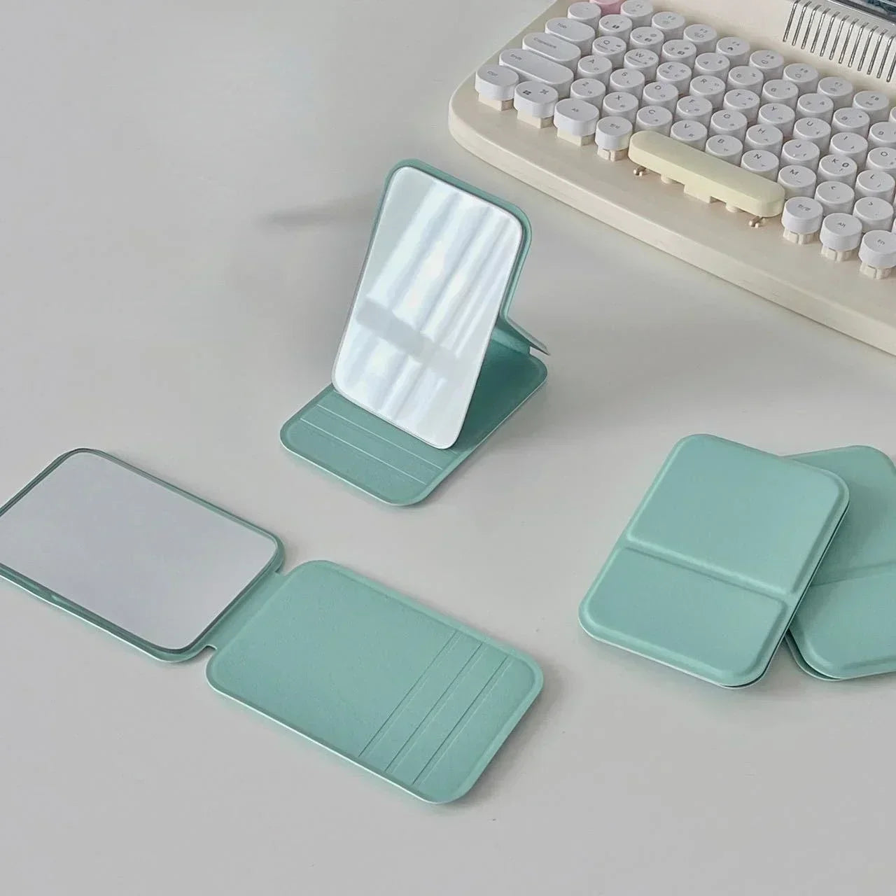 Miroir de Voyage Pliable – Miroir Compact de Poche